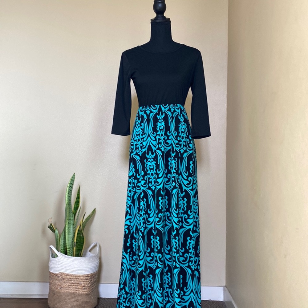 Floor length modest dress SIZE S